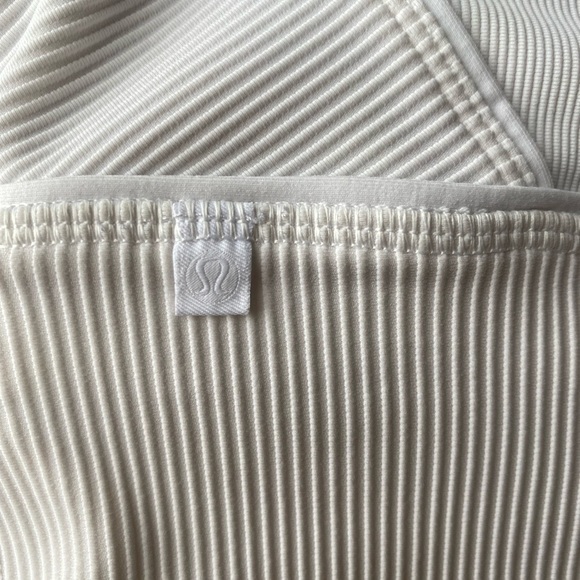 Lululemon Kick Swerve Bra Texture Size 4 - Picture 5 of 6